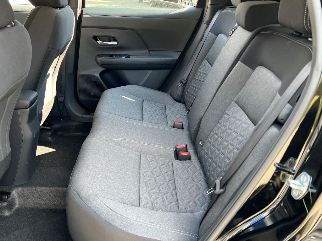 new 2025 Nissan Kicks car, priced at $27,180