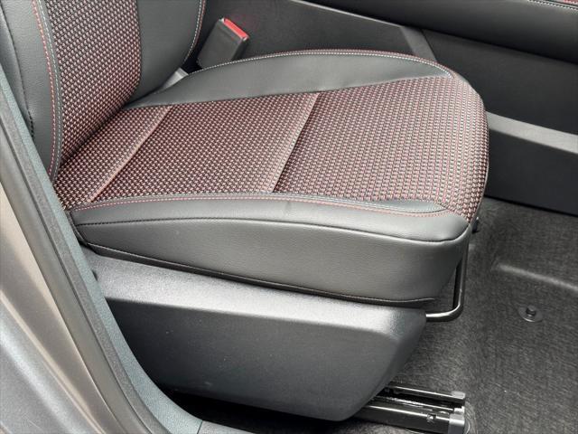 new 2025 Nissan Kicks car, priced at $29,105