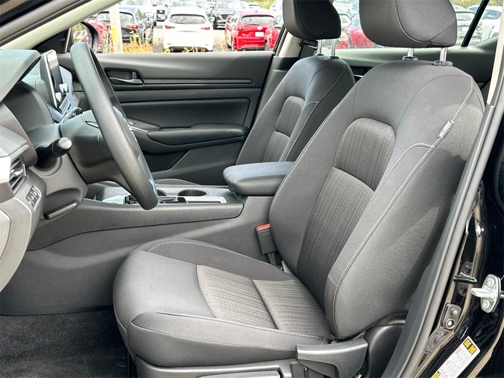 new 2025 Nissan Altima car, priced at $24,985