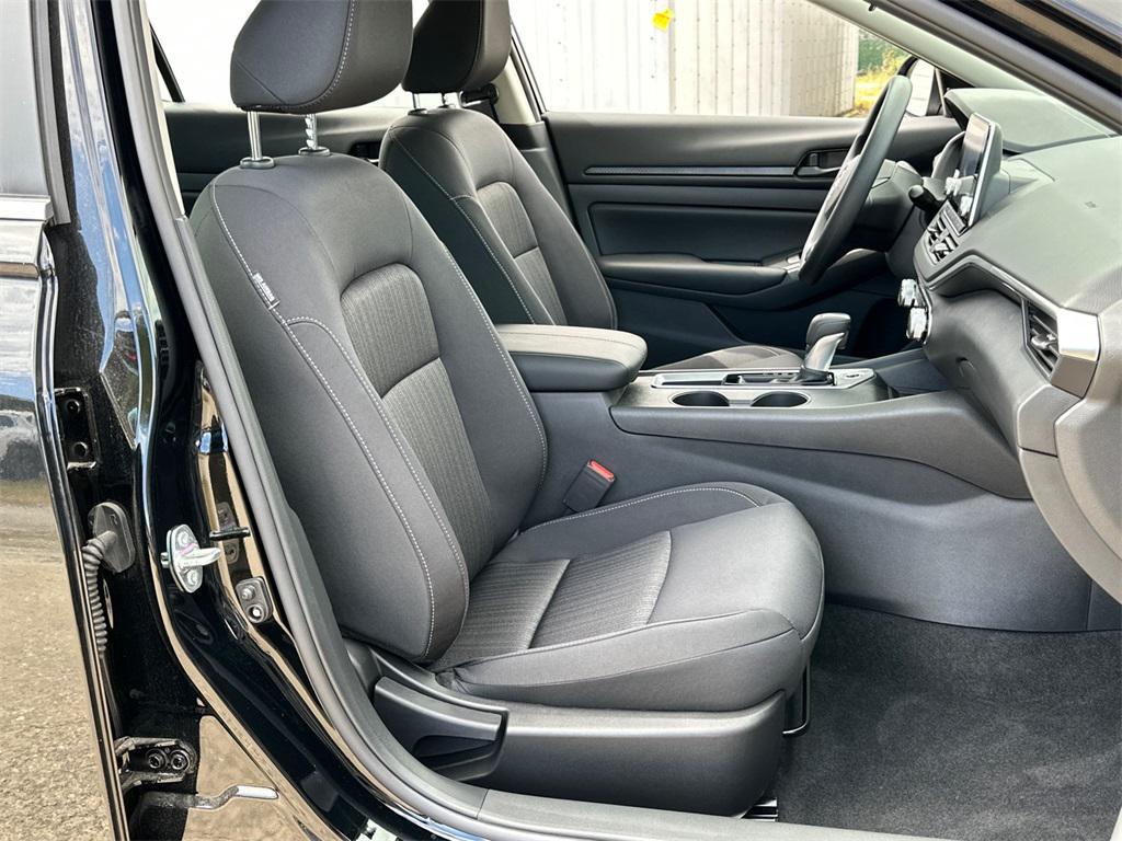 new 2025 Nissan Altima car, priced at $24,985