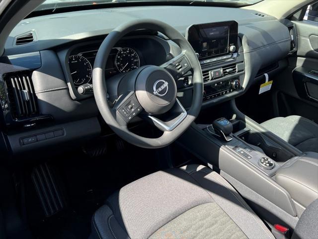 new 2025 Nissan Pathfinder car, priced at $36,979