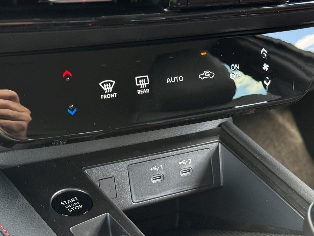 new 2025 Nissan Kicks car, priced at $25,485