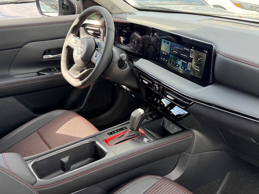 new 2025 Nissan Kicks car, priced at $25,485