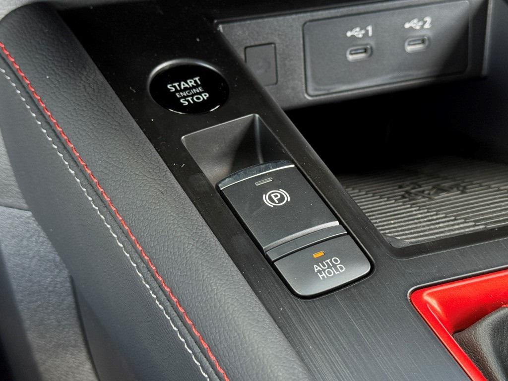 new 2025 Nissan Kicks car, priced at $25,485