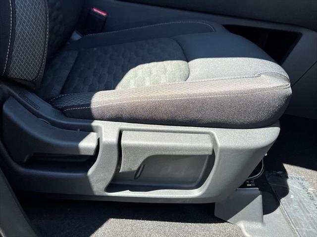 new 2025 Nissan Pathfinder car, priced at $36,979