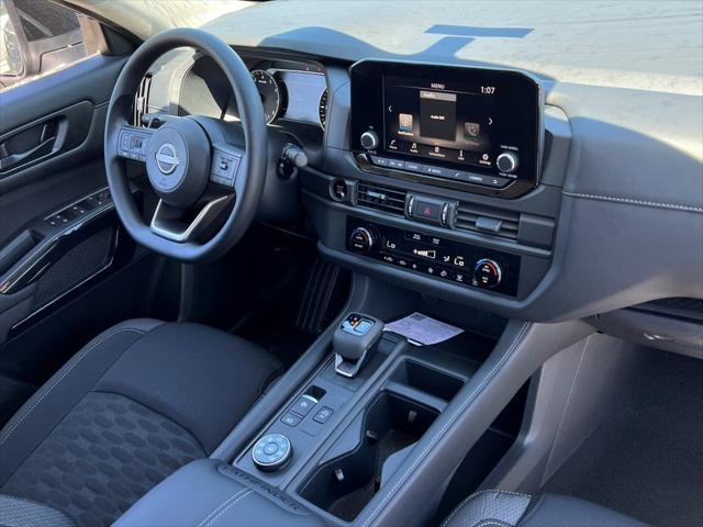 new 2025 Nissan Pathfinder car, priced at $36,979