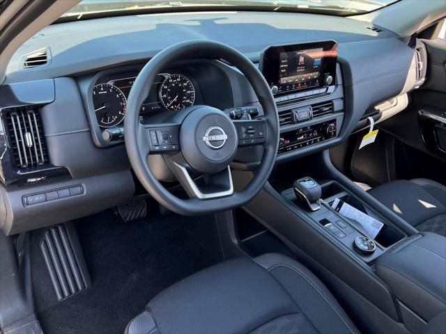 new 2025 Nissan Pathfinder car, priced at $36,979