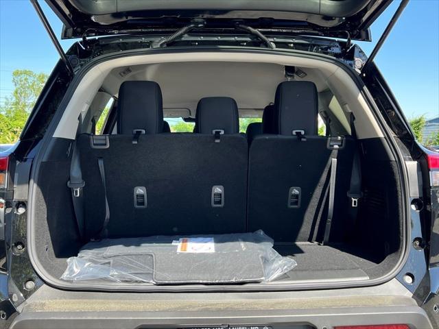 new 2025 Nissan Pathfinder car, priced at $36,979