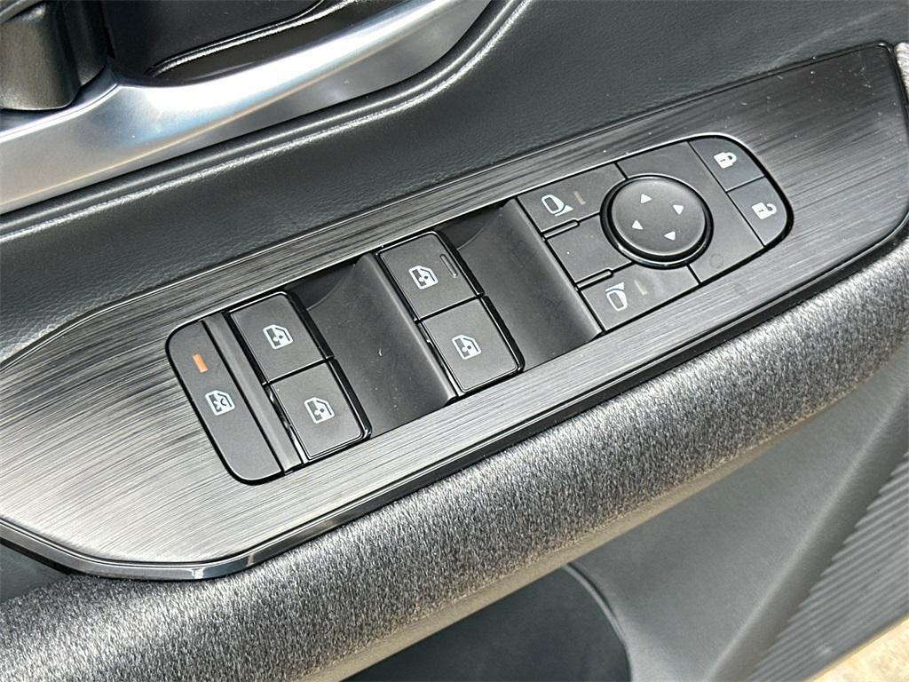 new 2026 Nissan Kicks car, priced at $26,977