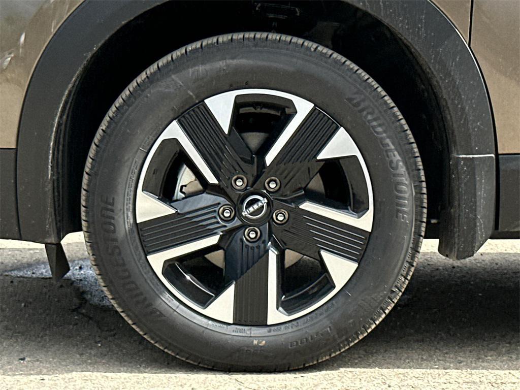 new 2026 Nissan Kicks car, priced at $26,977