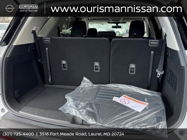 new 2025 Nissan Pathfinder car, priced at $38,184