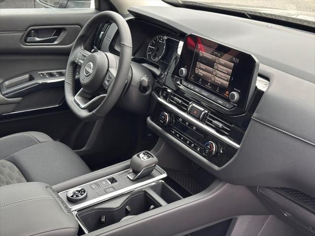 new 2025 Nissan Pathfinder car, priced at $41,890