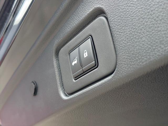 new 2025 Nissan Pathfinder car, priced at $41,890