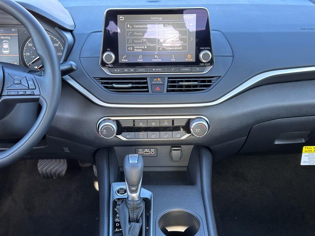 new 2025 Nissan Altima car, priced at $24,985
