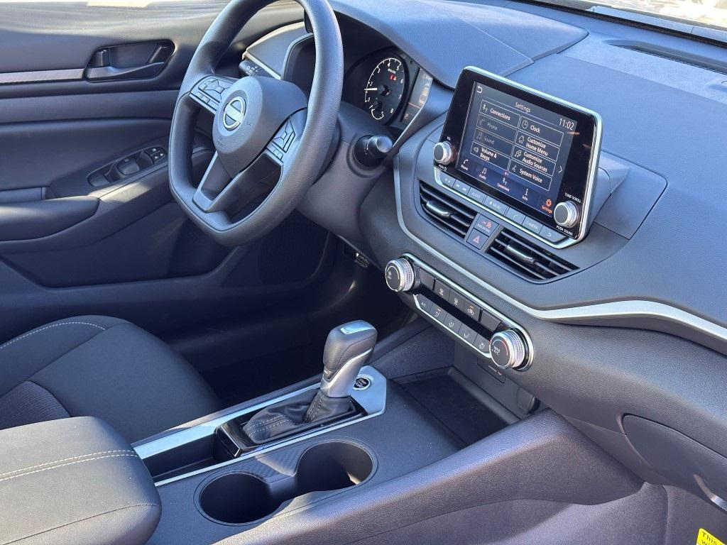 new 2025 Nissan Altima car, priced at $24,985