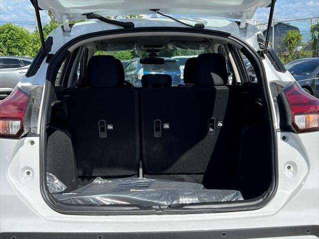 new 2025 Nissan Kicks car, priced at $21,637