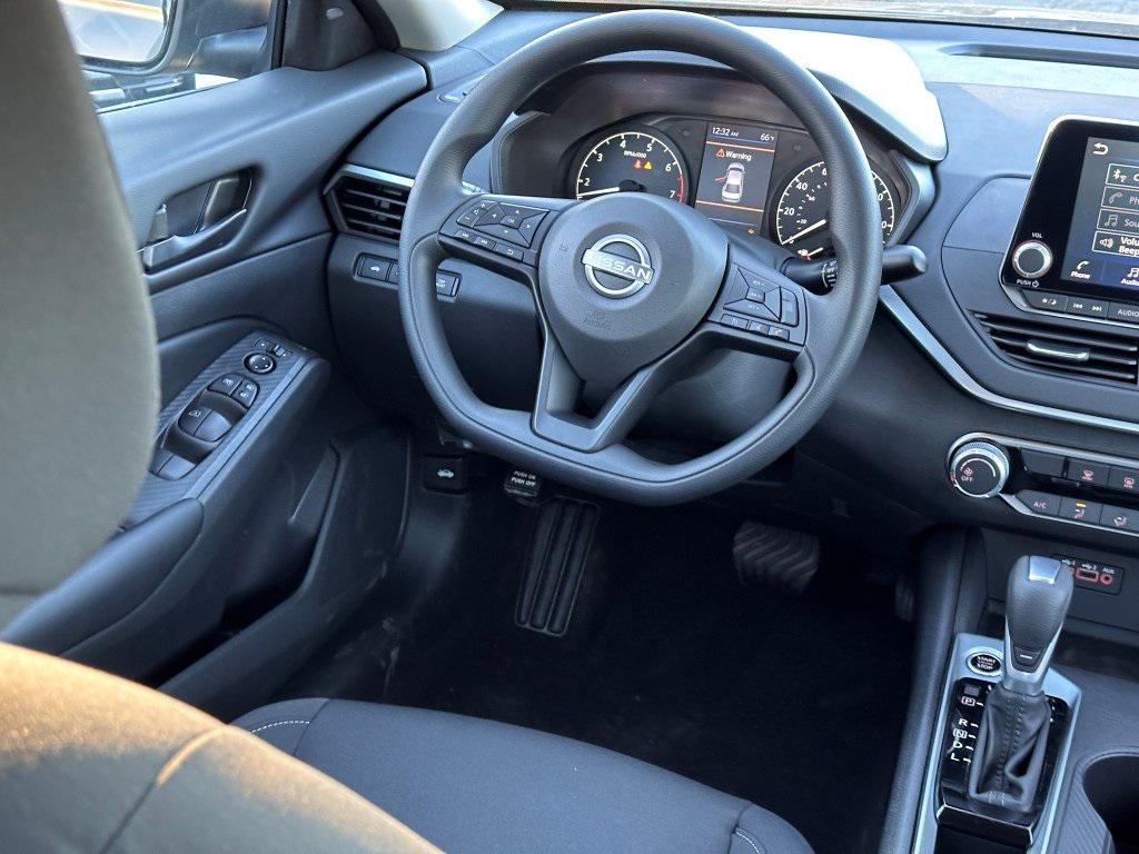 new 2025 Nissan Altima car, priced at $25,036