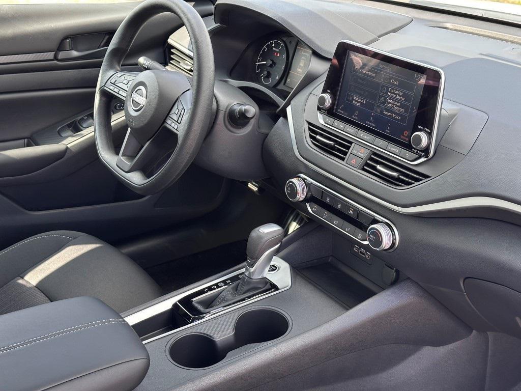 new 2025 Nissan Altima car, priced at $24,985