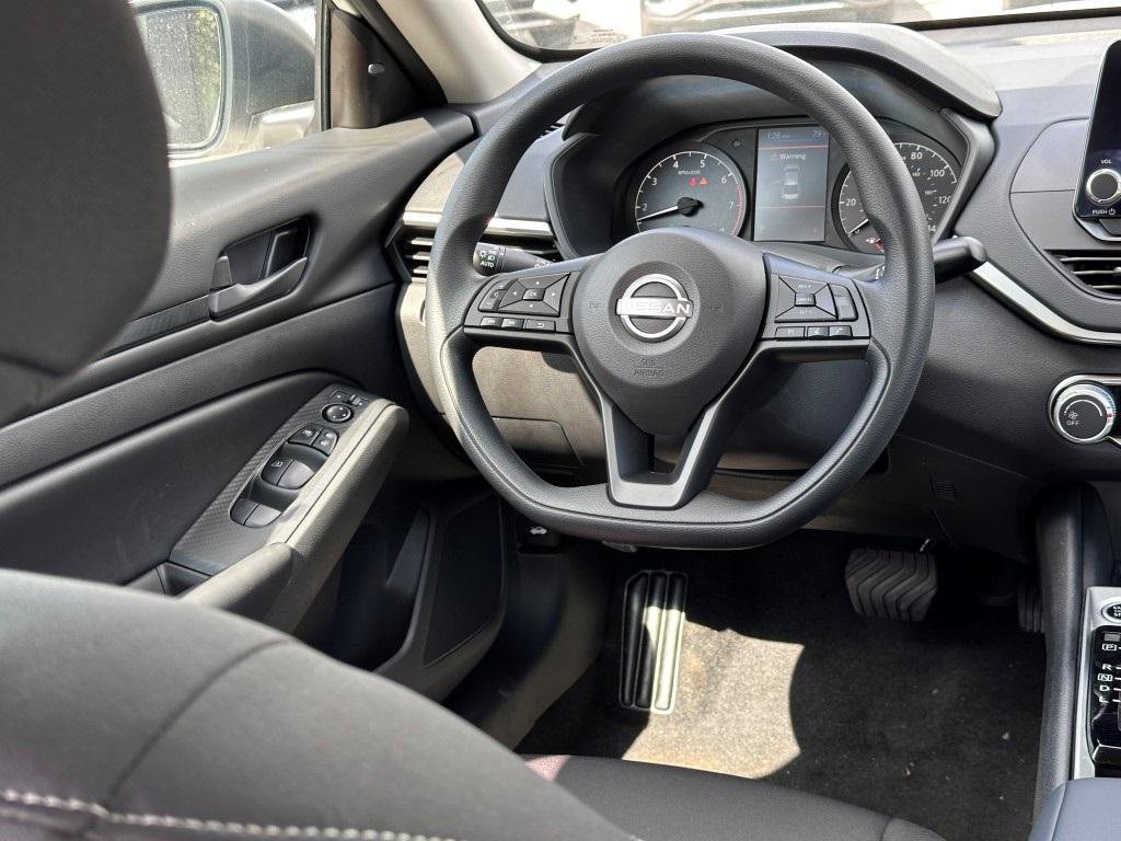 new 2025 Nissan Altima car, priced at $24,985