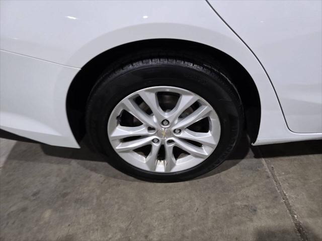 used 2018 Chevrolet Malibu car, priced at $9,500