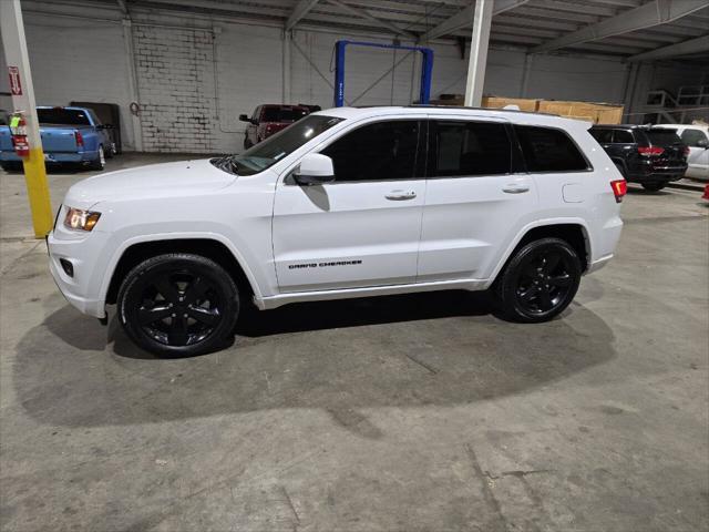 used 2015 Jeep Grand Cherokee car, priced at $13,900