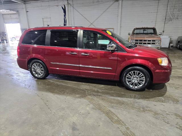 used 2014 Chrysler Town & Country car, priced at $8,500