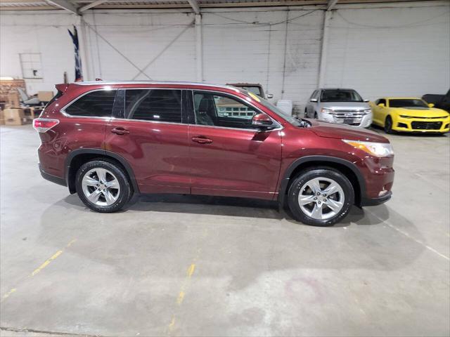 used 2015 Toyota Highlander car, priced at $21,500