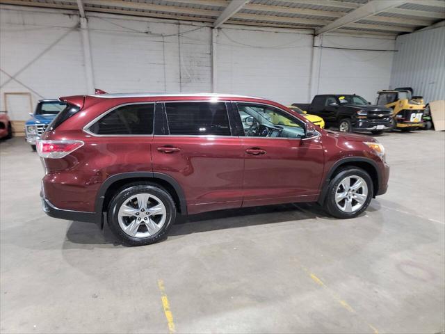 used 2015 Toyota Highlander car, priced at $21,500