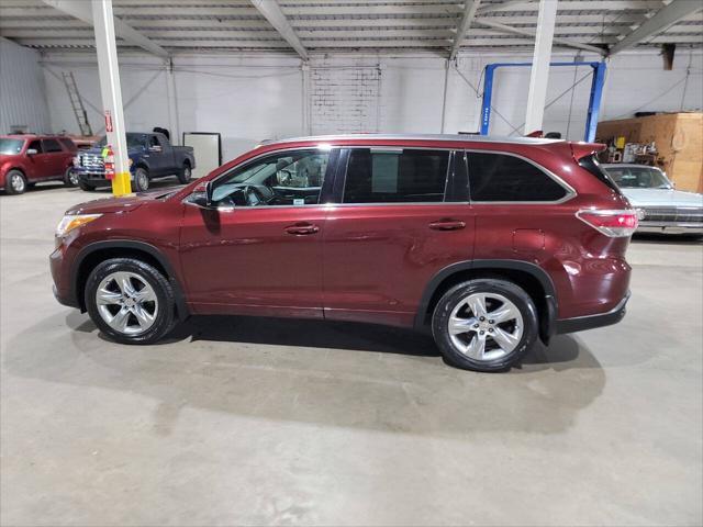 used 2015 Toyota Highlander car, priced at $21,500