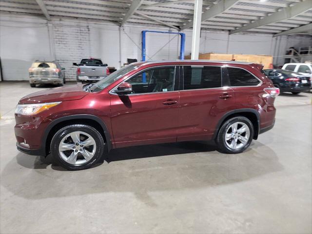 used 2015 Toyota Highlander car, priced at $21,500