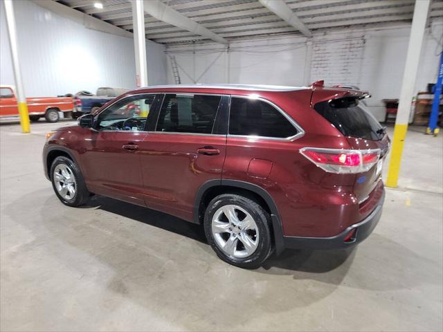 used 2015 Toyota Highlander car, priced at $21,500