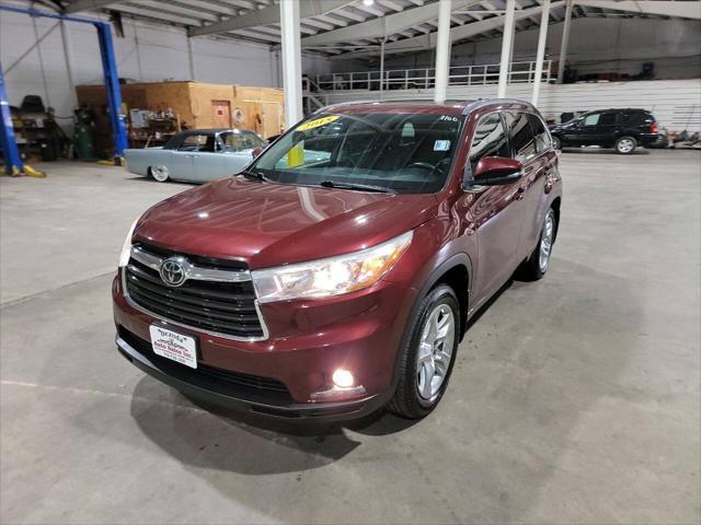 used 2015 Toyota Highlander car, priced at $21,500