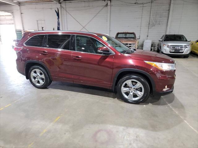 used 2015 Toyota Highlander car, priced at $21,500