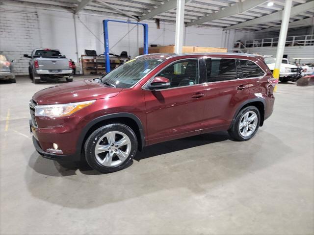 used 2015 Toyota Highlander car, priced at $21,500