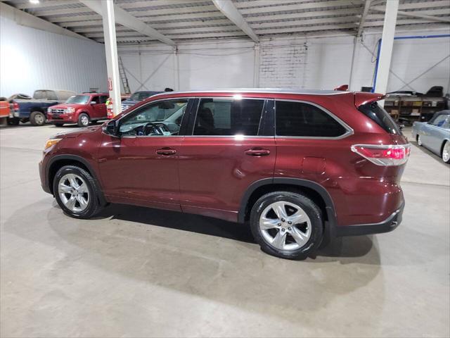 used 2015 Toyota Highlander car, priced at $21,500