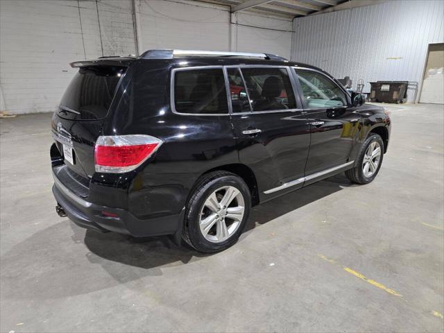 used 2013 Toyota Highlander car, priced at $14,500