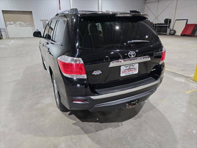 used 2013 Toyota Highlander car, priced at $14,500