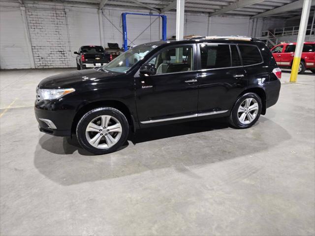 used 2013 Toyota Highlander car, priced at $14,500