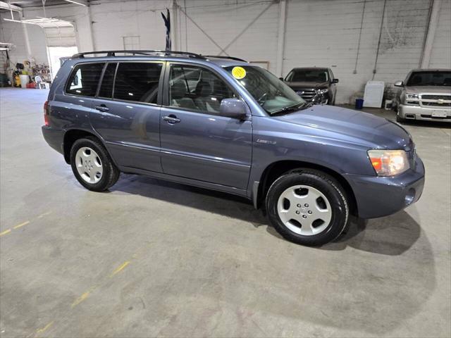 used 2006 Toyota Highlander car, priced at $10,500