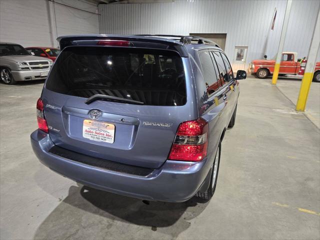 used 2006 Toyota Highlander car, priced at $10,500