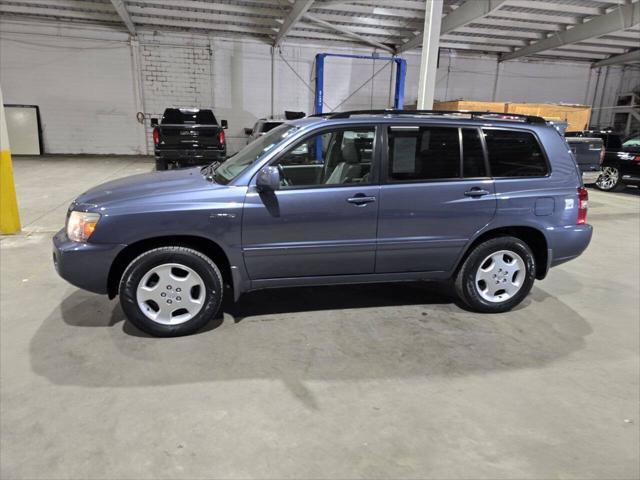 used 2006 Toyota Highlander car, priced at $10,500