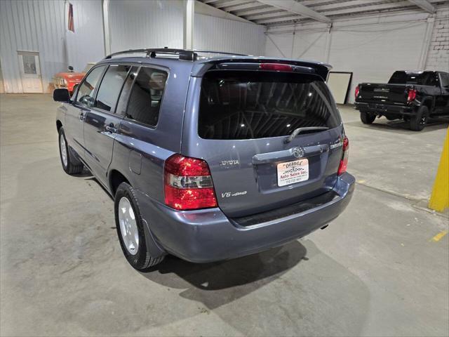used 2006 Toyota Highlander car, priced at $10,500