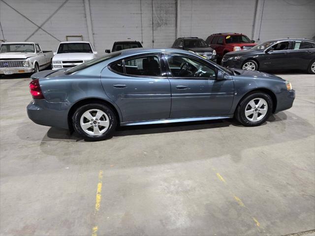 used 2006 Pontiac Grand Prix car, priced at $5,900