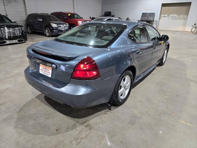 used 2006 Pontiac Grand Prix car, priced at $5,900