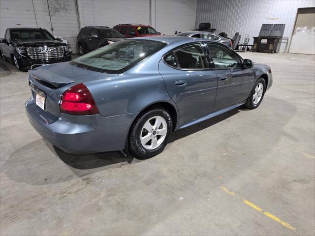 used 2006 Pontiac Grand Prix car, priced at $5,900
