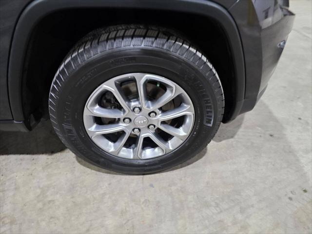 used 2014 Jeep Grand Cherokee car, priced at $15,500