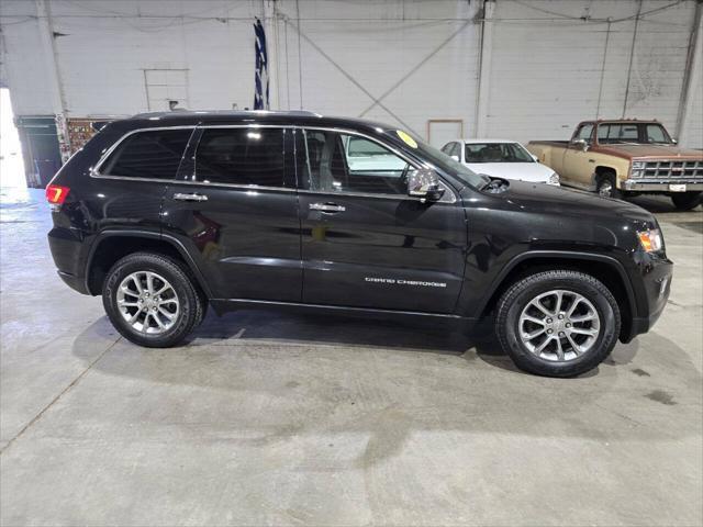 used 2015 Jeep Grand Cherokee car, priced at $15,900