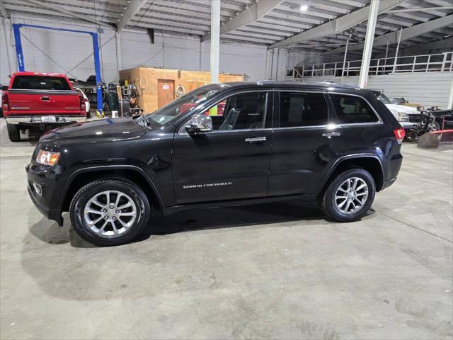 used 2015 Jeep Grand Cherokee car, priced at $15,900