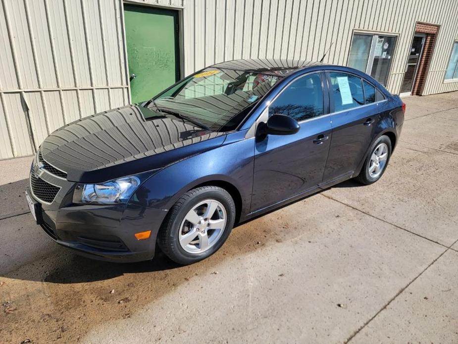 used 2014 Chevrolet Cruze car, priced at $8,900