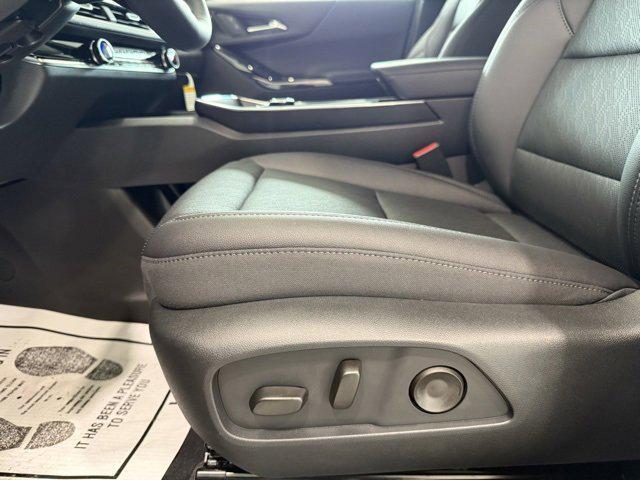 new 2026 Chevrolet Equinox car, priced at $34,206